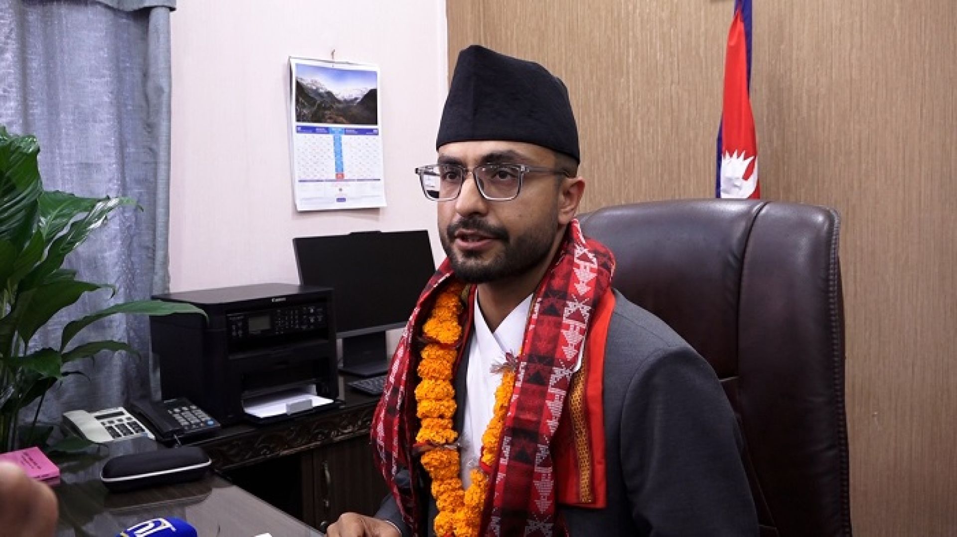 पदबहाली गर्दै सस्मित पोखरेलले भने- शिक्षा क्षेत्रलाई पार्दर्शी बनाउँछौं